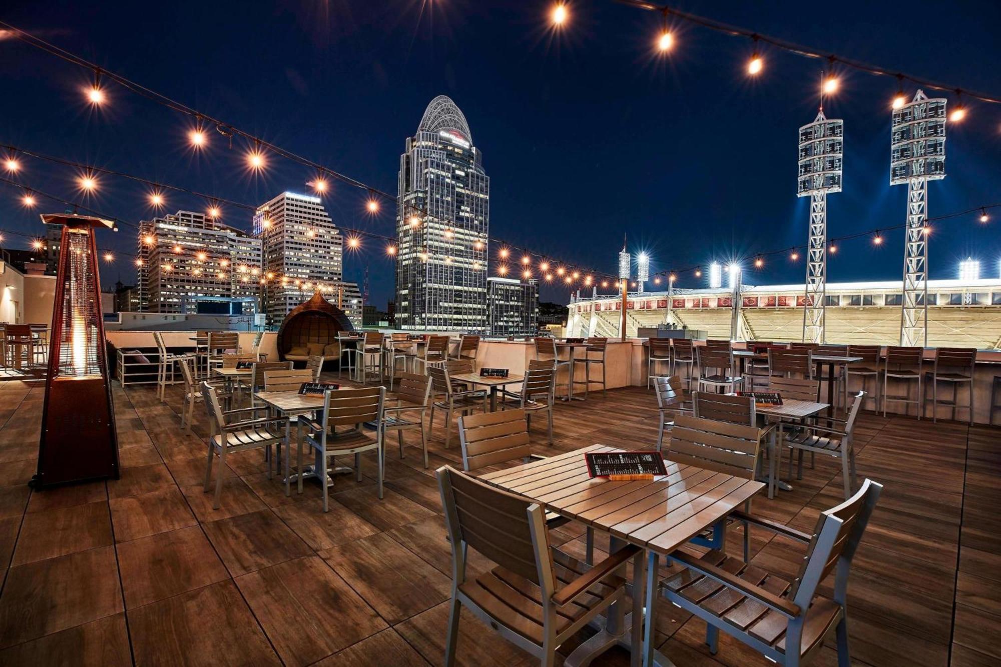 Ac Hotel By Marriott Cincinnati At The Banks Eksteriør bilde