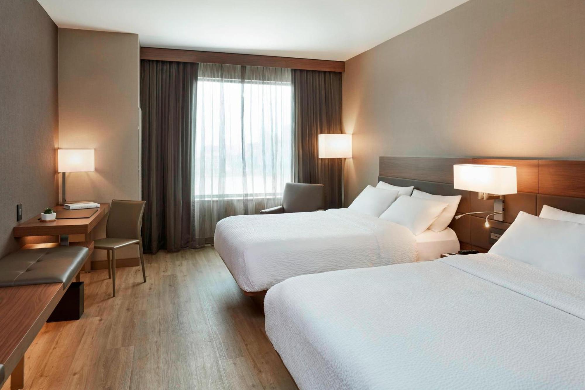 Ac Hotel By Marriott Cincinnati At The Banks Eksteriør bilde