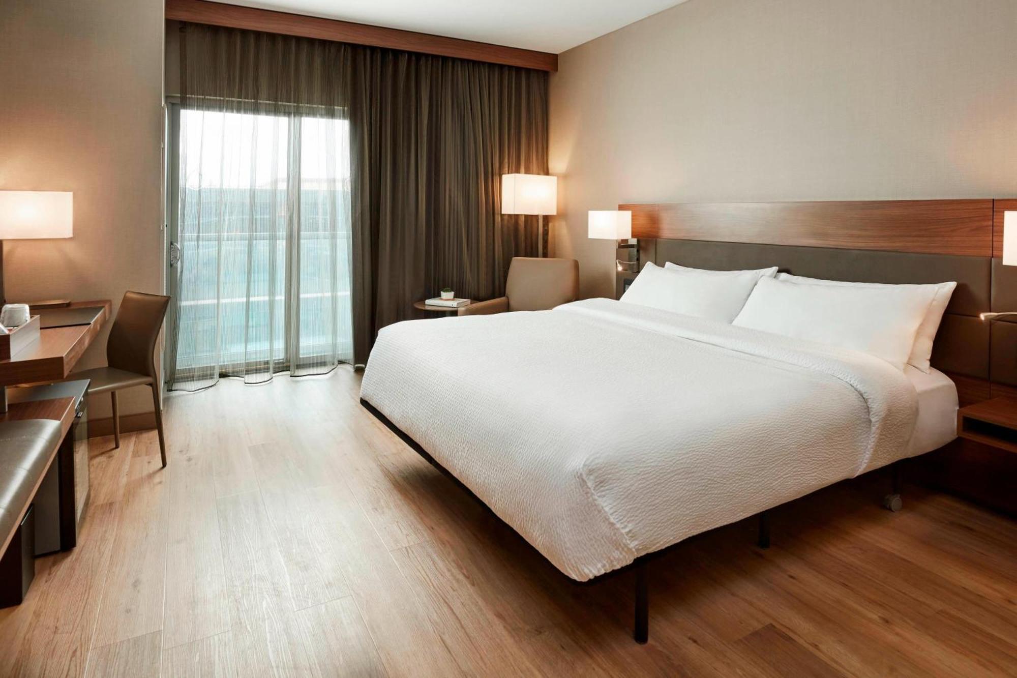 Ac Hotel By Marriott Cincinnati At The Banks Eksteriør bilde