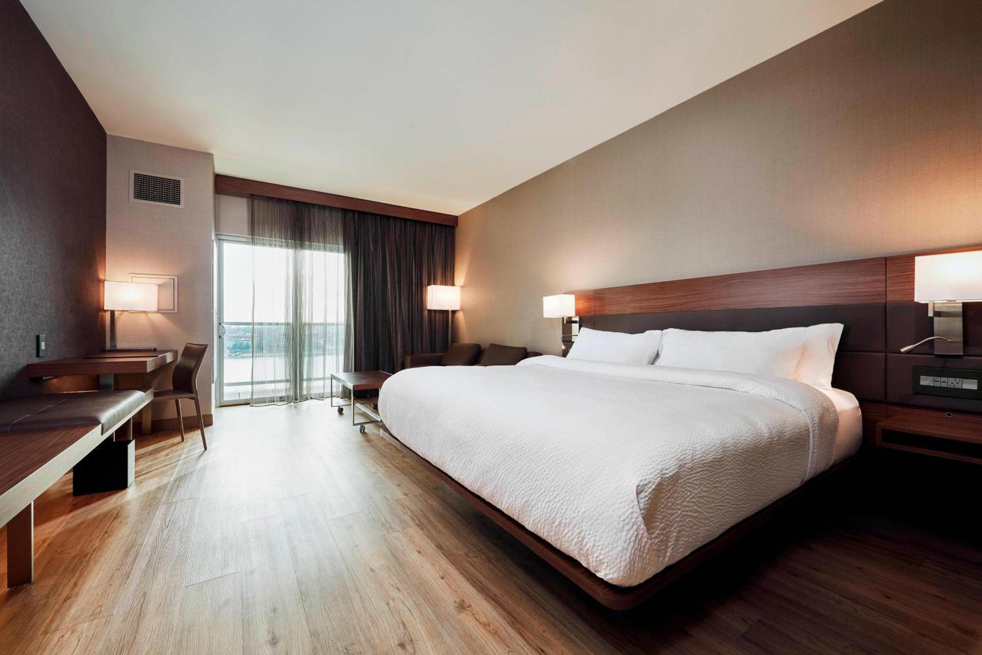 Ac Hotel By Marriott Cincinnati At The Banks Eksteriør bilde
