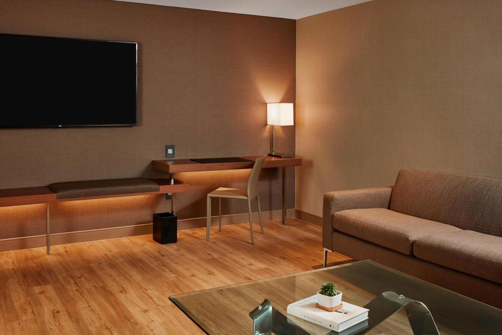 Ac Hotel By Marriott Cincinnati At The Banks Eksteriør bilde